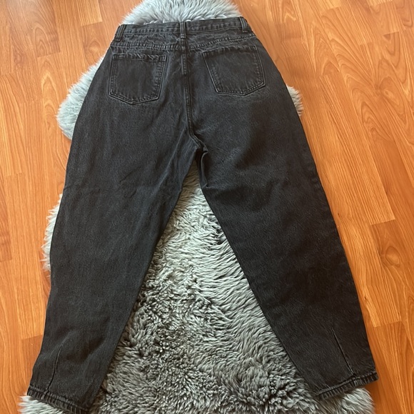 Little Mountain Mom Jeans - Picture 7 of 10